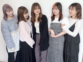 スティル ヘアアンドアイラッシュ(STILL hair&eyelash)の写真/≪女性ならではの目線でご提案◎≫髪の悩みやなりたいイメージを汲み取り、理想のスタイルを叶えます♪