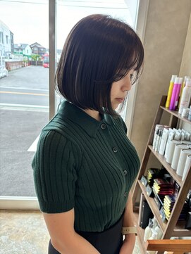 ユニカ 宇都宮(yunica) グレージュ　内巻きボブ　小顔カット