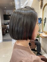 マユ(mayu)&nbsp;チラ見えインナーボブ