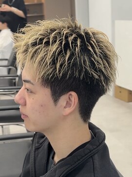 ゴート(GOATO) スイングショート アップバング 短髪 鹿児島メンズ