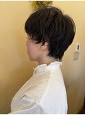 丸のあるショートスタイル