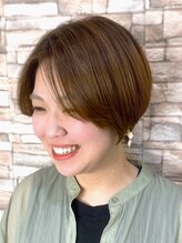 アヴァン(avan.) センターパートショート