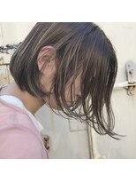 ムジーク(Musiiik)&nbsp;前下がりボブとハイライト