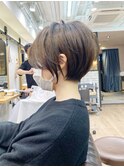 美シルエット・大人ショートボブ・アッシュグレージュ【BISA】