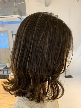 シェーン 仙台駅広瀬通店(schon) 前回ハイライト→今回根本リタッチカラー