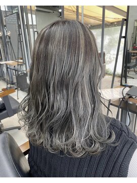 イキプラスディードットログ 大和八木駅前店(ikii+D.Log) コントラストハイライト 極細 大和八木 奈良