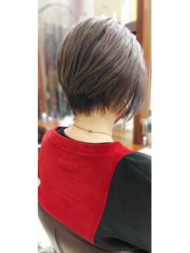 アース 菊名店(HAIR&MAKE EARTH) シャドールーツのデザインカラー