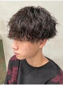 波巻きスパイラルパーマツーブロックツイストパーマメンズヘア