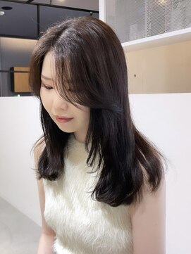 ライリー(riley) 顔まわりレイヤー×ダークグレージュ