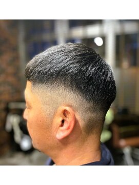ワンワンオー バーバーショップ 博多店(@110 BARBER SHOP) クロップスタイル