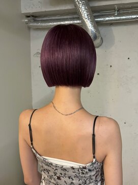 ノラ シンディ(NORA CYNDY) デザインカラーシャドウルーツカラー裾カラー切りっぱなしボブ