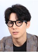 大人フェザーパーマ ビジネスヘア ネガネにも合う