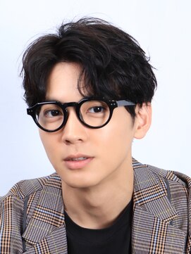 ネイビー(NAVY) 大人フェザーパーマ ビジネスヘア ネガネにも合う