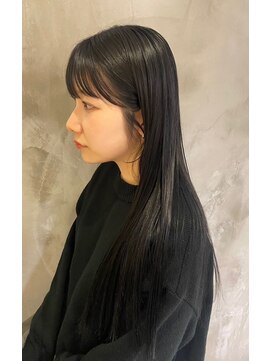 アカラ(acala) ブルーブラックストレート【イルミナカラー/縮毛矯正/髪質改善】