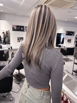キング 枚方店(K!ng) 縮毛矯正髪質改善ハイライトレイヤーカット枚方美容室エクステ