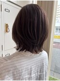 ミディアムレイヤーボブ／切りっぱなし