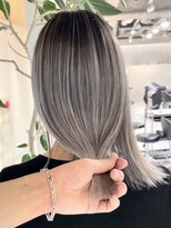 プティ(PUTY)&nbsp;三宮/ブリーチ/学割U24/白髪ぼかし/ハイライト/バレイヤージュ