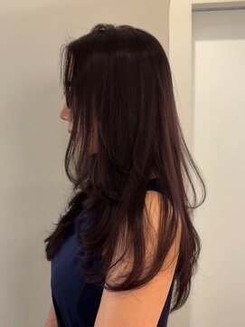 ミーナ バイ アーバン(Meena by urban.) 【stylist AIKA】赤みブラウンとレイヤーカット