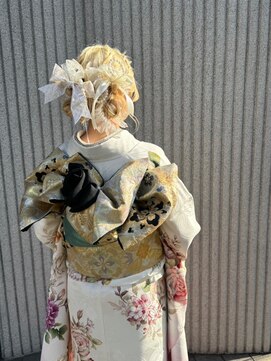 キング 心斎橋店(K!ng) ハイライトカラーミルクティーベージュレイヤーカット