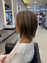 デラメアウープウープ(de.la.mair woop woop)&nbsp;切りっぱなしボブ