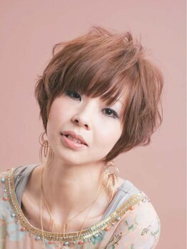 マッシヴ ヘア(Massive Hair)の写真/【庭瀬駅徒歩2分】トレンドのショートで冬を先取り!計算されたカットで抜け感のある軽やかなヘアに。