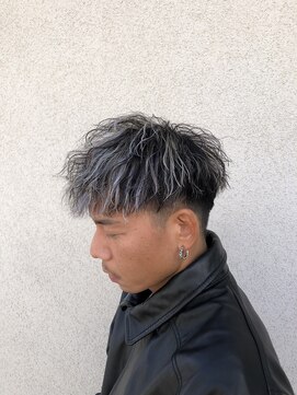 ゴットラトゥール(GOTTO LATOUR) ハイライトカラー/メッシュ/ブリーチカラー/ダブルカラー/岡崎市