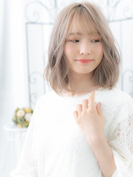 プリモカ 綾瀬(primoC) 綾瀬/髪質改善/ホワイトブロンド☆大人ゆるふわミディアムc