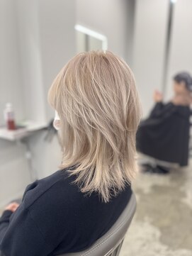 ミディアムウルフ/ホワイトミルクティー