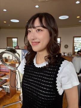 エアー 青山(AIR) ミディアムヘア／パーマスタイル