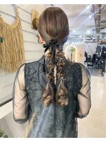 ジゼル ビエラ博多テラス店(GiseL)&nbsp;ツイン編みおろし　ヘアアレンジ　博多　筑紫口