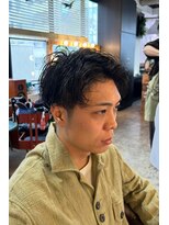 ビハインドザカーテン(BEHIND THE CURTAIN)&nbsp;【癖毛を活かす】メンズショートスタイル×センターパート