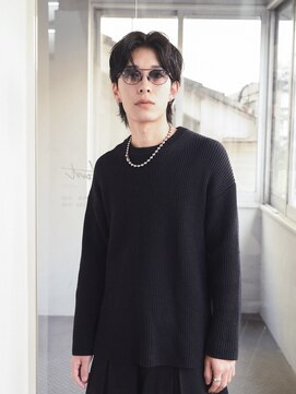 カートバイハイジ(Kurt by Heidi) センターパート×ショートウルフ