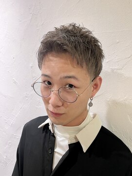 美容室 スタジアム(Stadium) ジェットモヒカン ベリーショート