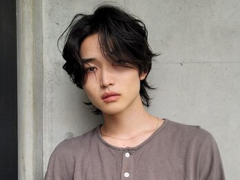 コアブラン 原宿 明治神宮前(CORE blanc)の写真/【men's大歓迎】トレンドの波巻き/ツイストスパイラルなどメンズパーマもお任せ！[原宿/表参道]