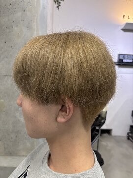 フラット(FLAT) ベージュ