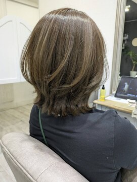 ガーデン バイ イル(GARDEN by illu Co.Ltd) ラフ感のあるくびれミディ×カーキベージュ◇