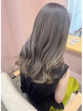 サロン ド ユーア(salon de yuua) 広島　中区大手町美容院　ダブルカラー　グレージュカラー