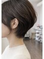 ピヌ(pinue)&nbsp;ショートは襟足のおさまり、バックのウエイトラインが大切