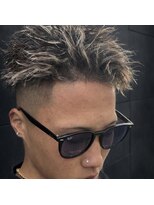 ウィスカーズ(Whiskers)&nbsp;スキンフェード×メッシュ×ツイストスパイラル