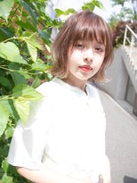 ルティア(Lutia) 外ハネ 切りっぱなしボブ 波巻き