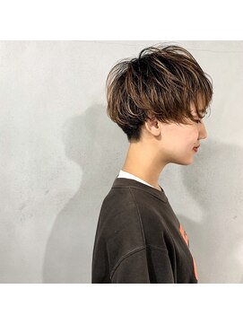 タグ(#tag) #束感ショート