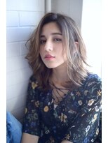 ラべリー 池袋(LOVELEY)&nbsp;グレージュ ひし形シルエット 切りっぱなしボブ エアリー