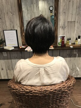 アン リノ(Un Lino) 耳たぶギリギリショート