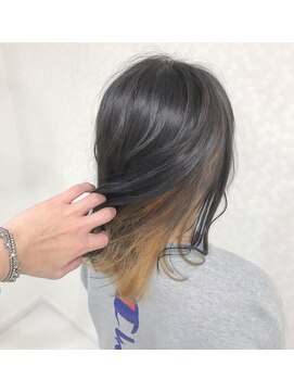 ヘアーアンドメイク ドレス(DRESS) ブルーグレージュ　インナーカラー