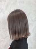 ラテベージュ×切りっぱなしボブ