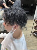 刈り上げセンターパートリバースセンターパートニュアンスパーマ