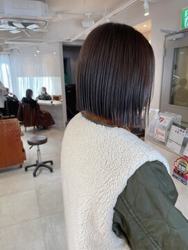 キャンバス バイ ネオリーブ 横浜西口(Canvas by neo.) 切りっぱなしボブ 前下がりボブ グレージュ sn