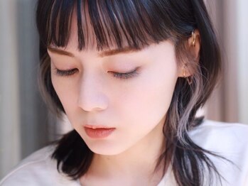 アンレーブ(UNREVE)の写真/外国人風の透明感&ツヤ感たっぷりのトレンドカラーが叶う◎ダメージレスで、憧れの髪に―