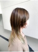 セミロング　ウルフ　ハイレイヤー