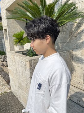 ヴォアソルヂェ オリエンタル(Voasorte ORIENTAL) 【VoasorteORIENTAL】前下がりセンターパート×ニュアンスパーマ